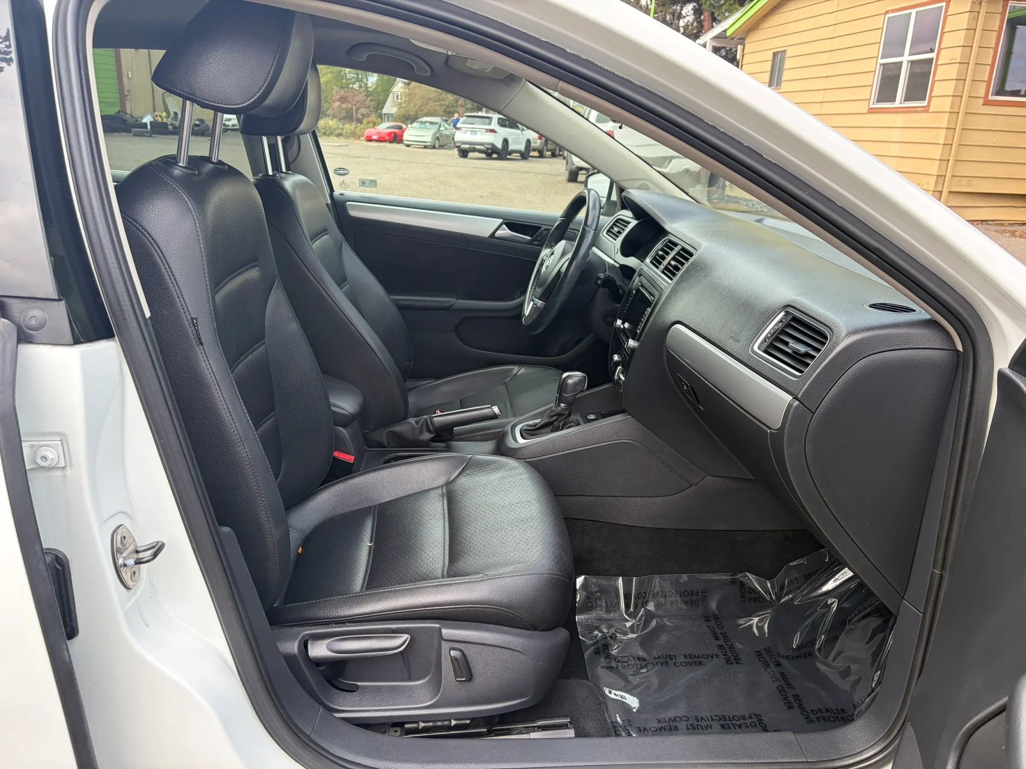 Used 2014 Volkswagen Jetta SE FWD image 17