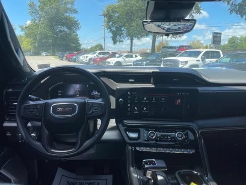 Used 2024 GMC Sierra 1500 AT4X AWD/4WD image 7