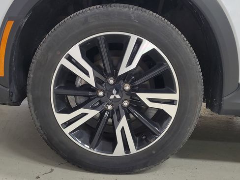 Used 2024 Mitsubishi Eclipse Cross SE image 6