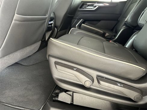 New 2026 GMC Yukon Elevation image 31