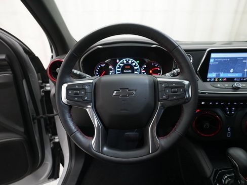 Used 2022 Chevrolet Blazer RS w/ Enhanced Convenience Package image 4