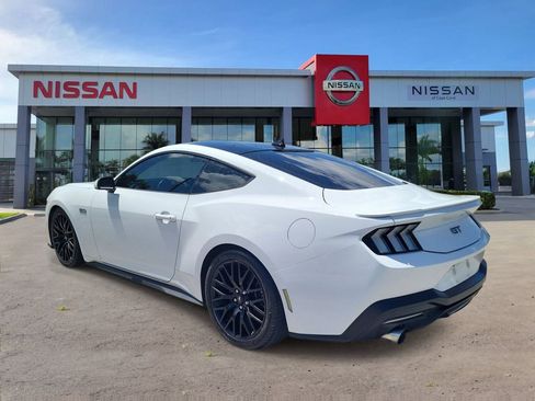 Used 2024 Ford Mustang GT RWD image 7
