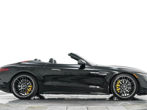 Used 2023 Mercedes-Benz SL 63 AMG 4MATIC image 49