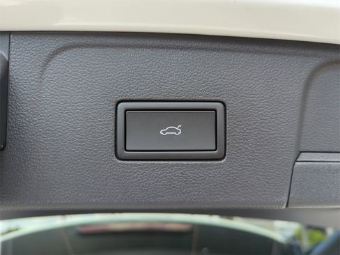 New 2026 Volkswagen Atlas SEL image 17