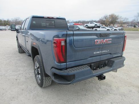 New 2026 GMC Sierra 3500 Denali w/ Denali Reserve Package image 9