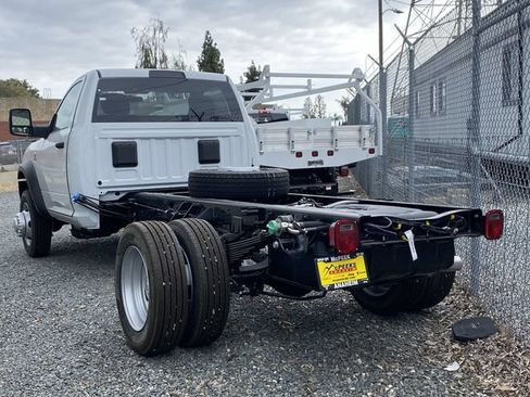 New 2023 RAM 4500 Tradesman RWD image 2