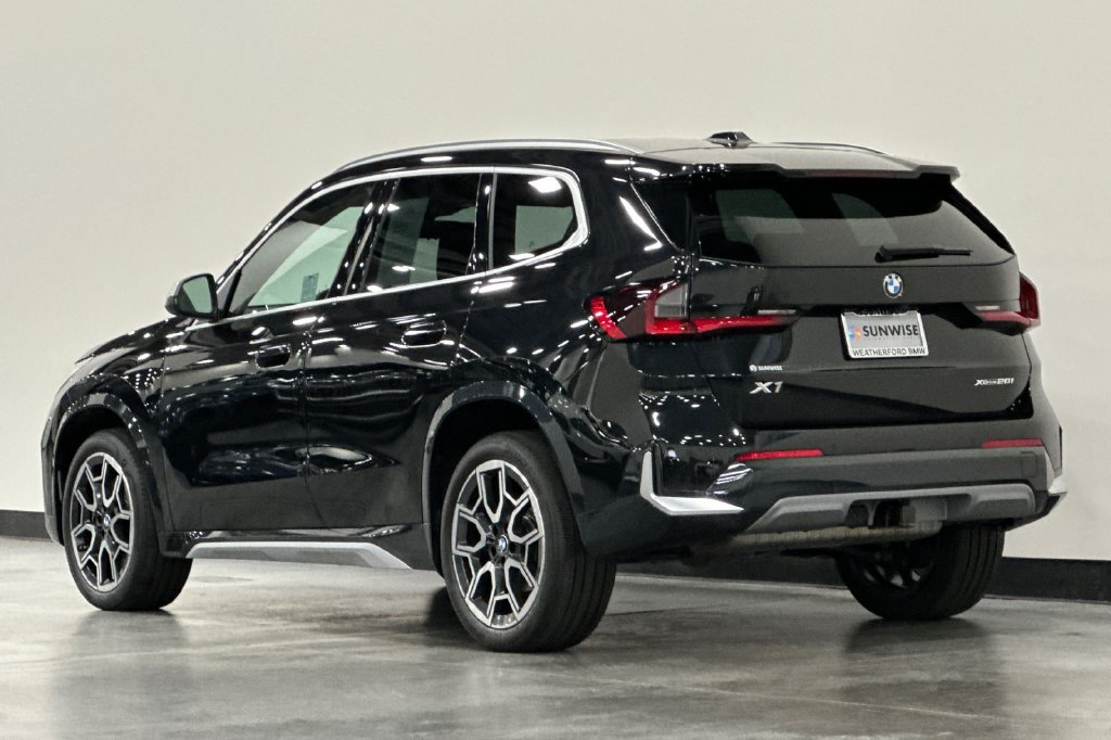 Certified 2023 BMW X1 xDrive28i w/ Convenience Package AWD/4WD image 6