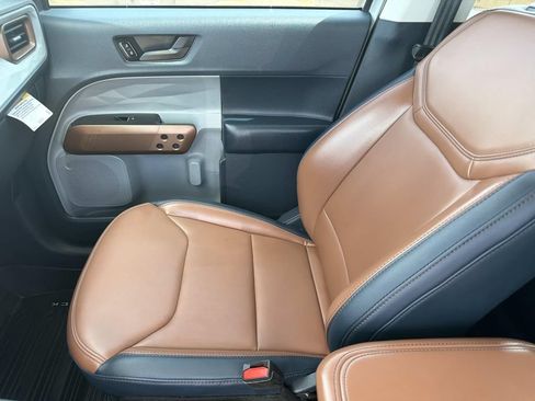 Used 2023 Ford Maverick Lariat FWD image 19