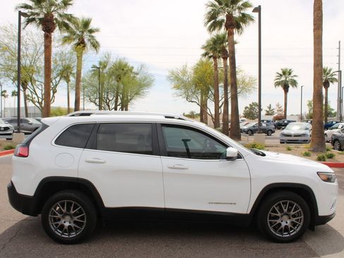 Used 2020 Jeep Cherokee Limited image 6