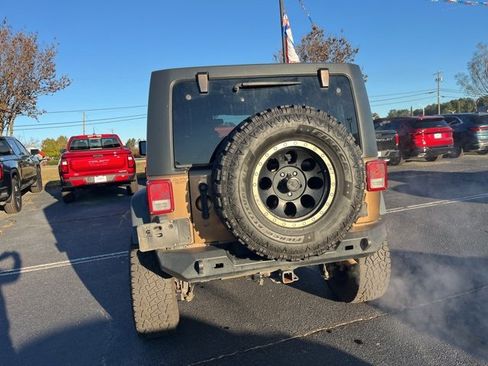 Used 2015 Jeep Wrangler Unlimited Rubicon w/ Dual Top Group image 30