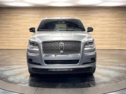 Used 2023 Lincoln Navigator Reserve AWD/4WD image 11