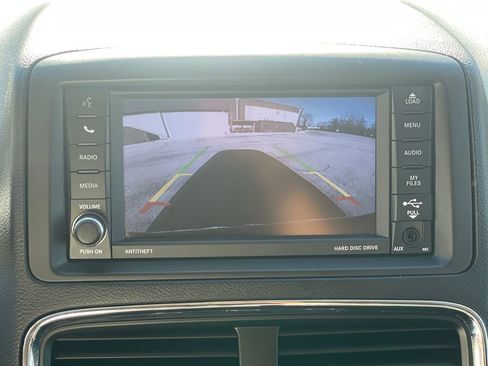 Used 2019 Dodge Grand Caravan SE image 12