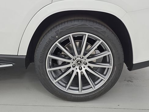 New 2026 Mercedes-Benz GLS 450 4MATIC image 35