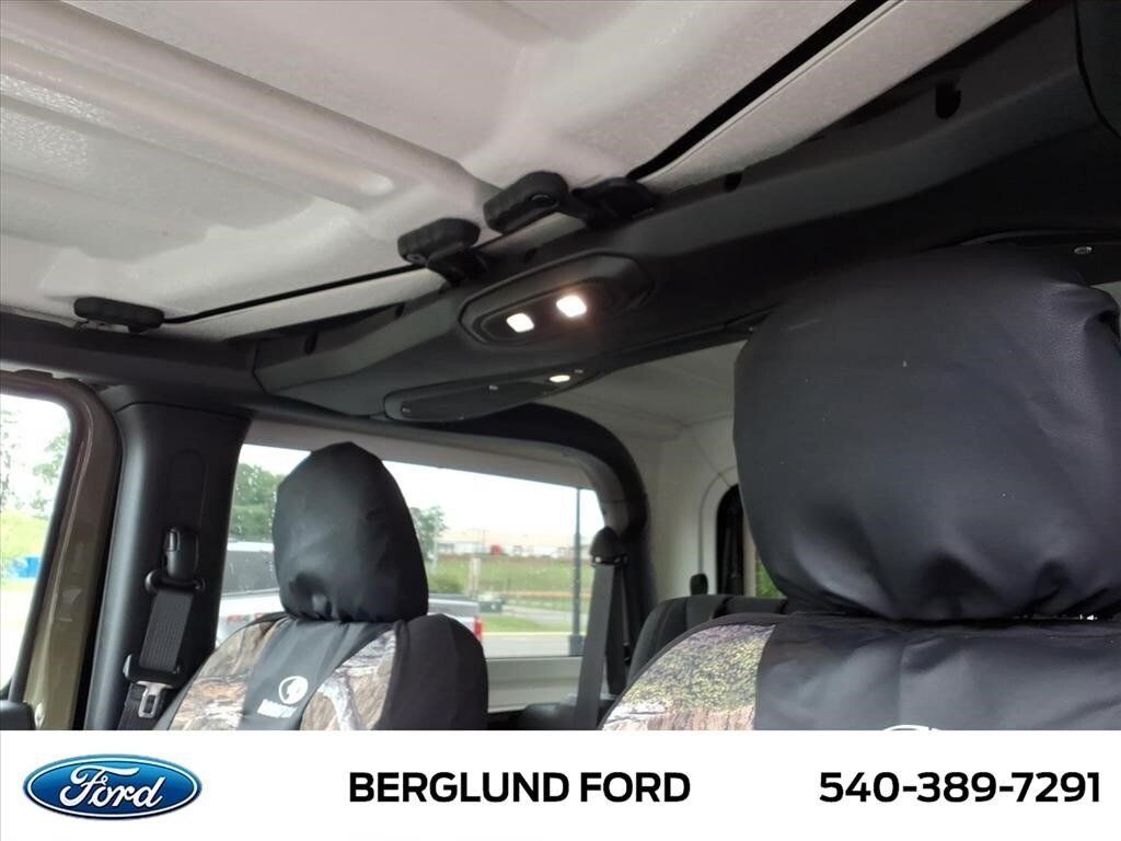 Used 2026 Jeep Wrangler Sport AWD/4WD image 13