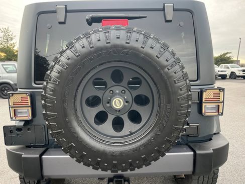 Used 2016 Jeep Wrangler Unlimited Sport image 30