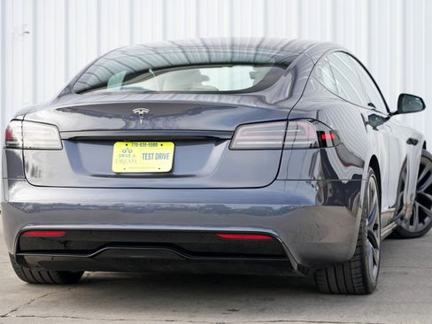 Used 2022 Tesla Model S image 5