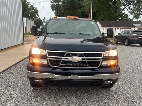 Used 2006 Chevrolet Silverado 1500 LT AWD/4WD image 12