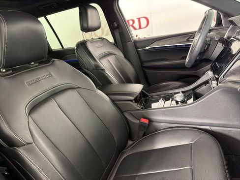 Used 2022 Jeep Grand Cherokee L Overland AWD/4WD image 16