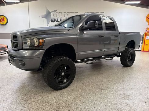Used 2006 Dodge Ram 2500 Truck Laramie w/ Trailer Tow Group AWD/4WD image 1