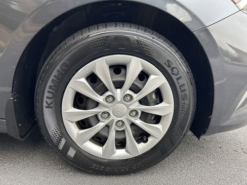 Used 2023 Kia Forte LX FWD image 25