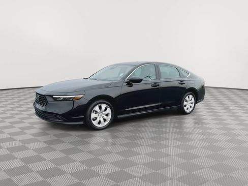 Used 2024 Honda Accord EX image 4