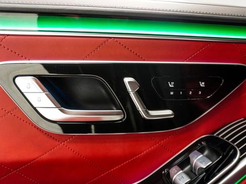 Used 2022 Mercedes-Benz S 580 4MATIC Sedan image 11