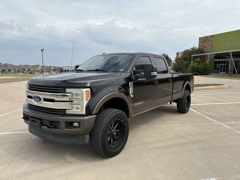 Used 2017 Ford F250 King Ranch w/ King Ranch Ultimate Package AWD/4WD image 2