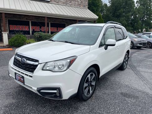 Used 2017 Subaru Forester 2.5i Limited w/ Popular Package #1 AWD/4WD image 4