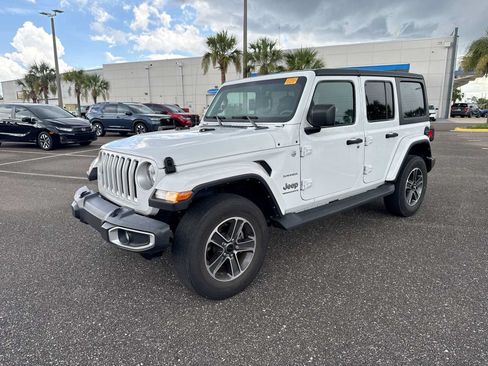 Used 2023 Jeep Wrangler Unlimited Sahara AWD/4WD image 11