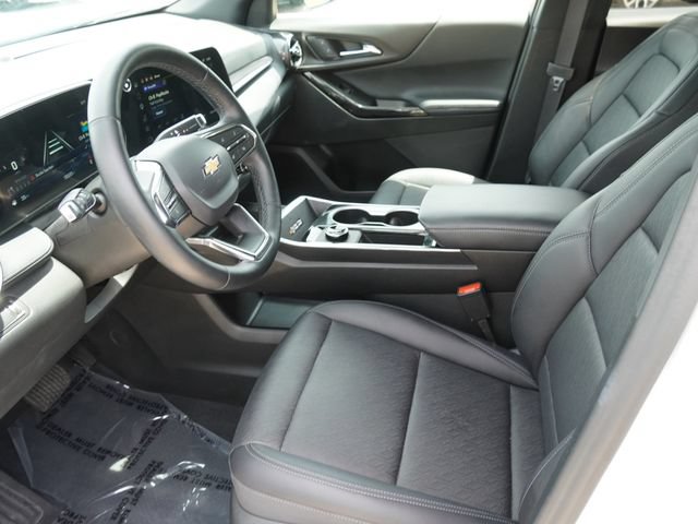 Used 2026 Chevrolet Equinox LT w/ Convenience Package II FWD image 19