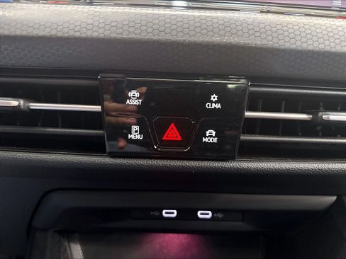 Used 2022 Volkswagen GTI Autobahn FWD image 18