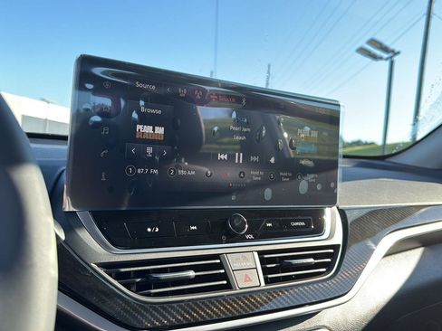 New 2025 Nissan Altima 2.5 SR w/ SR Premium Package image 21