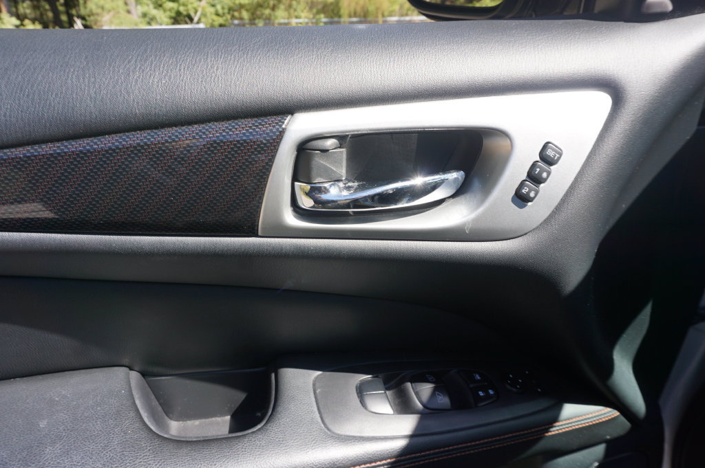 Used 2019 Nissan Pathfinder SL FWD image 4