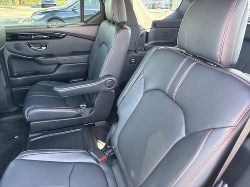 Certified 2025 Honda Pilot TrailSport image 14
