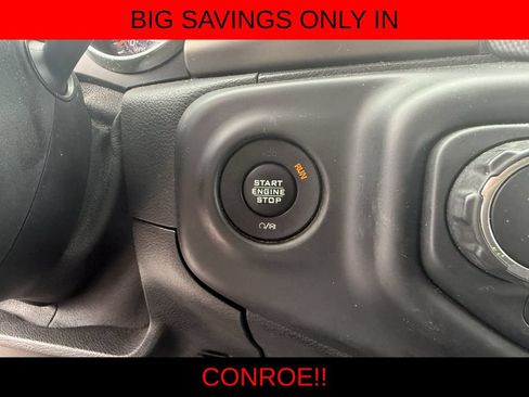 Used 2018 Jeep Wrangler Sport AWD/4WD image 18