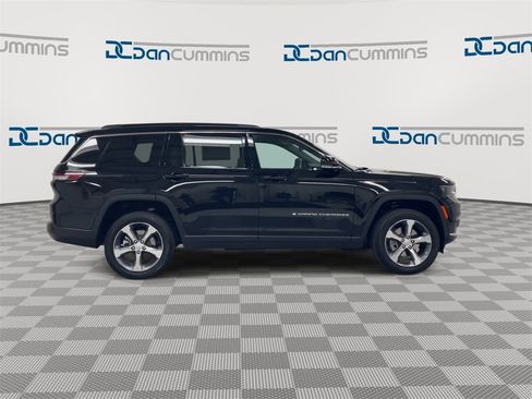 New 2025 Jeep Grand Cherokee L Limited w/ Luxury Tech Group II image 13