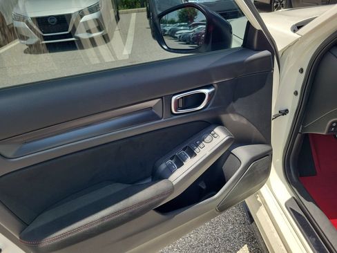 Used 2025 Honda Civic Type R image 17