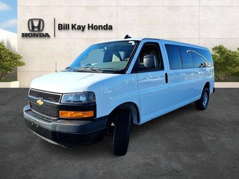 Used 2024 Chevrolet Express 3500 LS RWD image 7