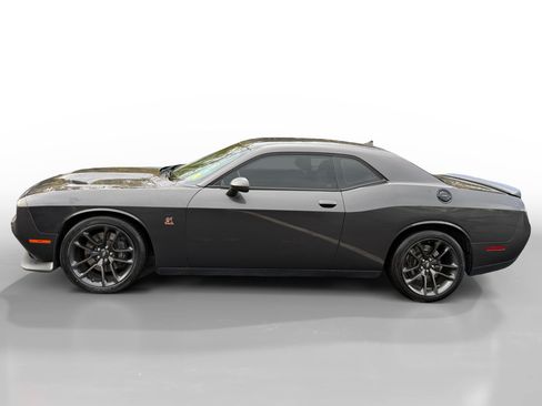 Used 2021 Dodge Challenger R/T Scat Pack image 2