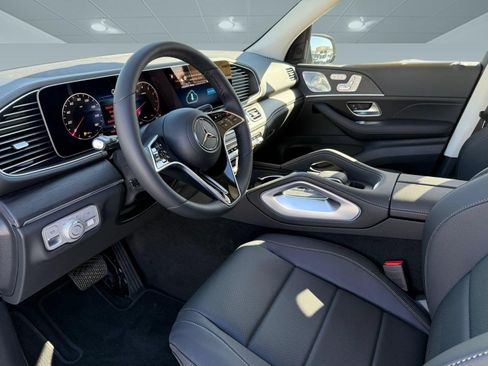 Used 2026 Mercedes-Benz GLE 450 4MATIC image 3