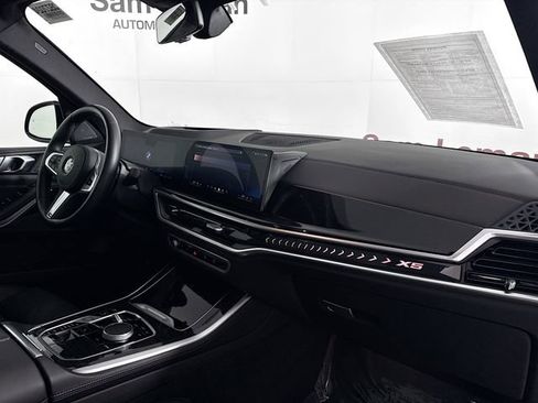 Used 2024 BMW X5 xDrive40i w/ M Sport Package image 30