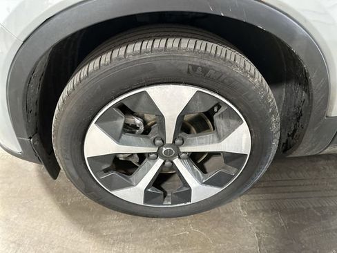 Used 2025 Volvo XC40 B5 Core w/ Protection Package Premier image 23