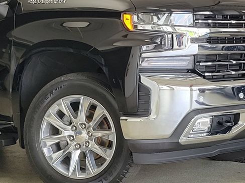 Certified 2022 Chevrolet Silverado 1500 LTZ w/ Safety Package II AWD/4WD image 2