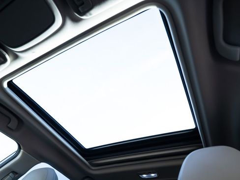 Used 2024 Subaru Forester Limited image 24