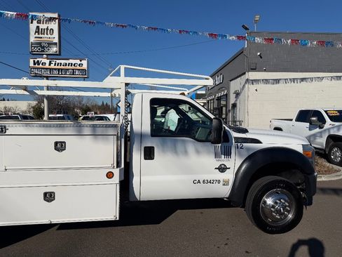 Used 2015 Ford F550 2WD Regular Cab Super Duty image 8