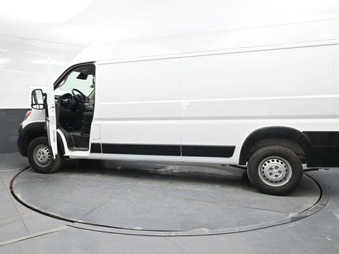 Used 2024 RAM ProMaster 2500 w/ Convenience Group FWD image 28