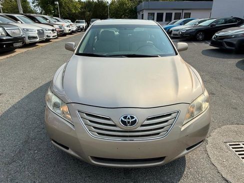 Used 2009 Toyota Camry XLE image 2