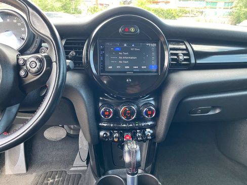 Used 2019 MINI Cooper S FWD image 16
