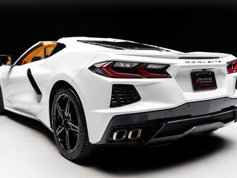 Used 2020 Chevrolet Corvette Stingray Premium Cpe w/ 3LT Preferred Equipment Group image 20