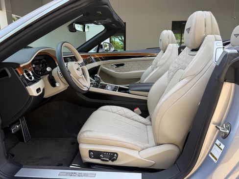 Used 2020 Bentley Continental GT V8 AWD/4WD image 19